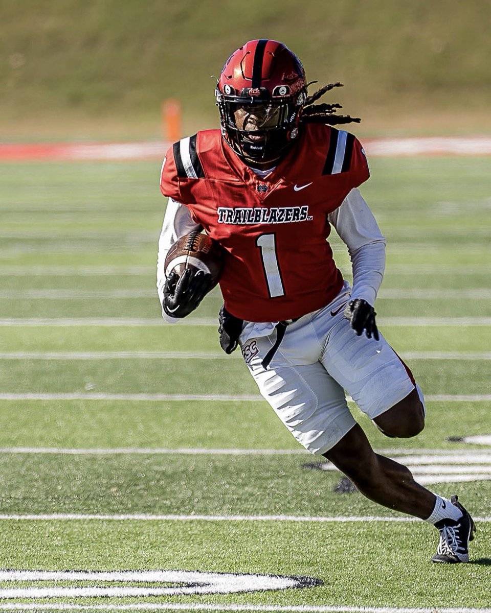 PeytonStev83190's tweet photo. I will be at North Greenville University tomorrow for a 7v7 with my team.Ready to ball out‼️@RHS_FB @MattRochester50 @twilkes13 @Stew2HUNT @_grahamwall_ @cotcheryfoundat https://t.co/nEwZMvzG9w