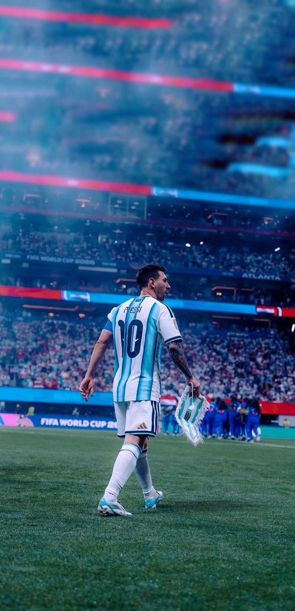 t__77l's tweet photo. 4k Lionel Messi🐐🤯🩵✨

#FIFAWorldCup || #Wallpapers 
|| #Messi || #Argentina https://t.co/5aujOTKQkQ