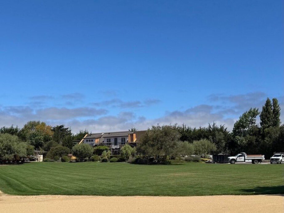 Summertct's tweet photo. New Job Starting Monday, For A Client. https://t.co/Nwr2jDp3CC