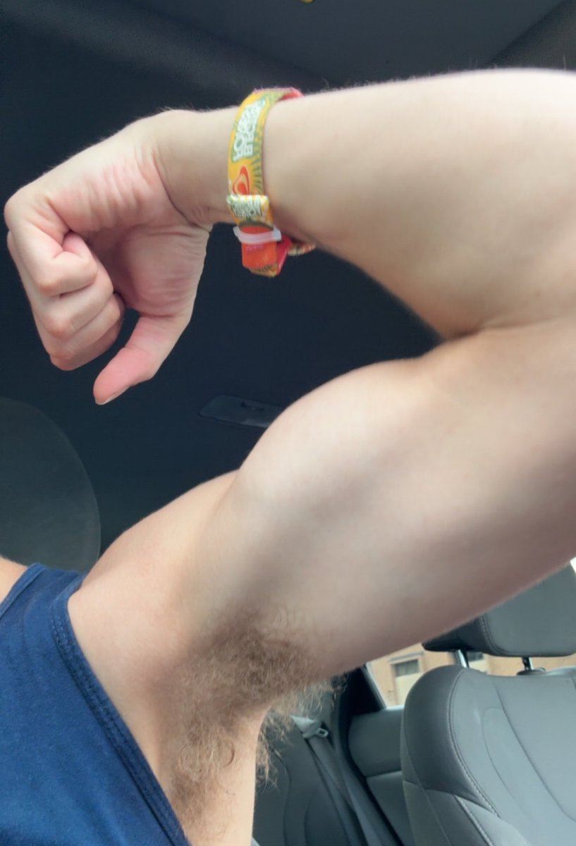 BlondeTwinkk24's tweet photo. I know you wanna submit to my sweaty pits boy 🤑😈

findom cashmaster male dom sweaty pits pig no fap https://t.co/CVzYX2HiZv