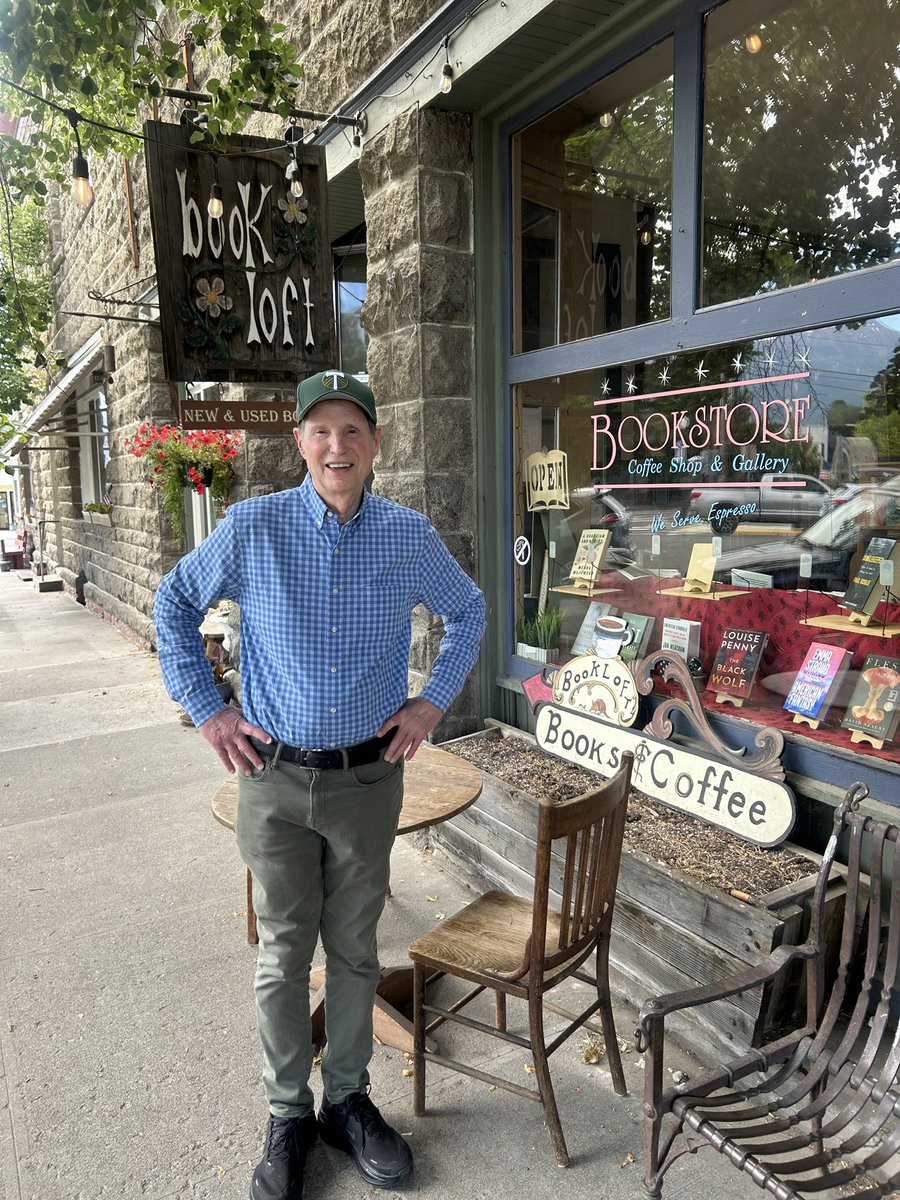 Ron Wyden tweet media