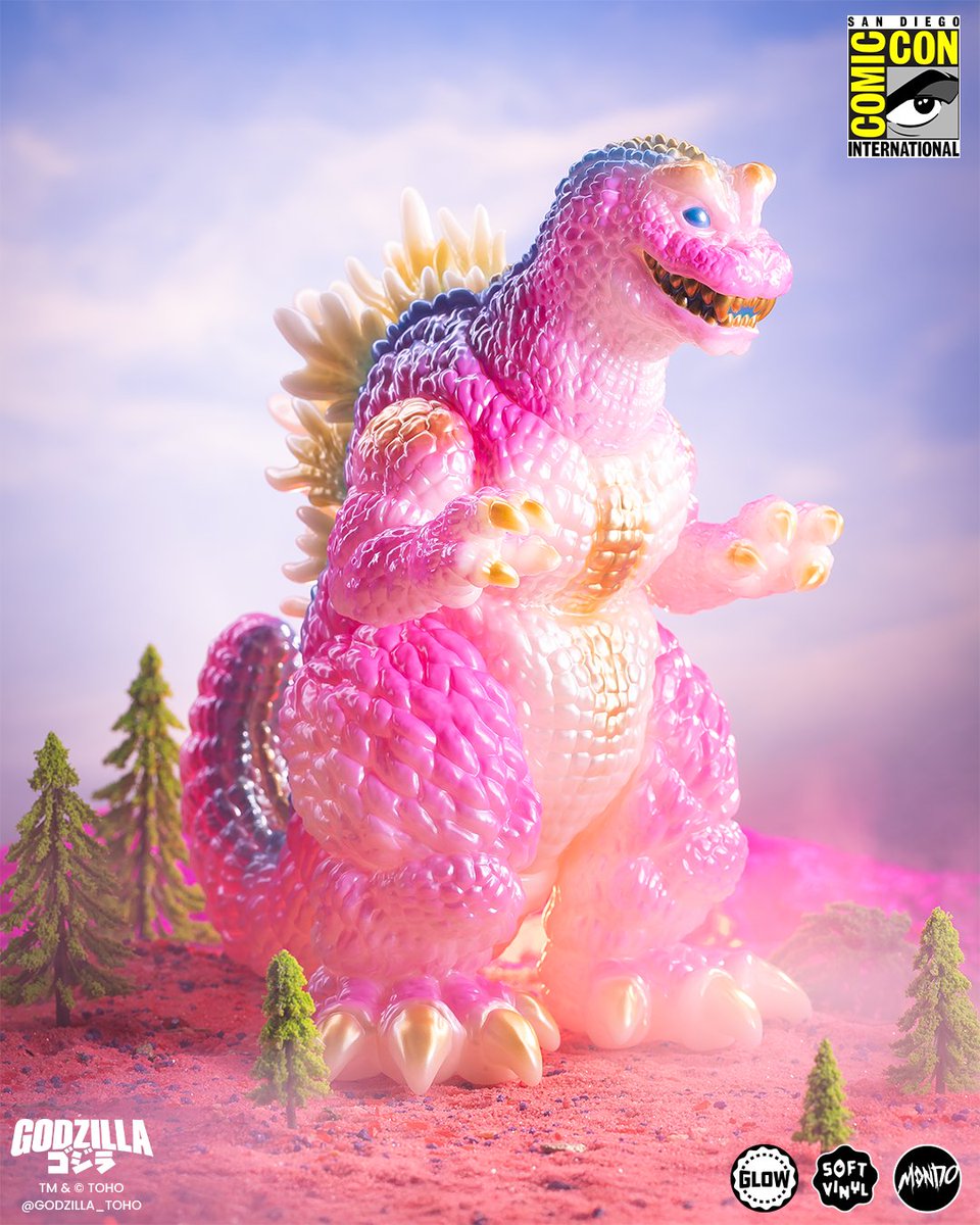 MondoNews's tweet photo. Inspired by GODZILLA, MOTHRA AND KING GHIDORAH: GIANT MONSTERS ALL-OUT ATTACK, Hector Arce’s GMK Godzilla sculpt is introduced in a limited-edition Glow in the Dark Bitter Cherry Blossom Variant.

Available only at https://t.co/xl8oJ0zNgf, Wednesday, July 22 at 10 AM CT. https://t.co/WRXQkqvcuh