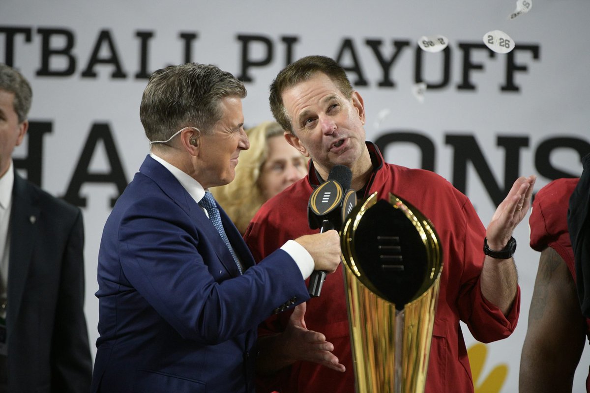 daily_hoosier's tweet photo. To the surprise of no one, Curt Cignetti is one of only 20 named to @thedoddtrophy Coach of the Year preseason watch list. #iufb https://t.co/4o30v4unnZ