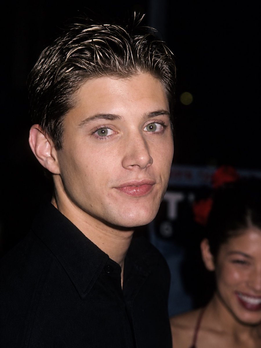 deanscinema's tweet photo. insane how jensen ackles never left his prime https://t.co/0MQ0wFik5k