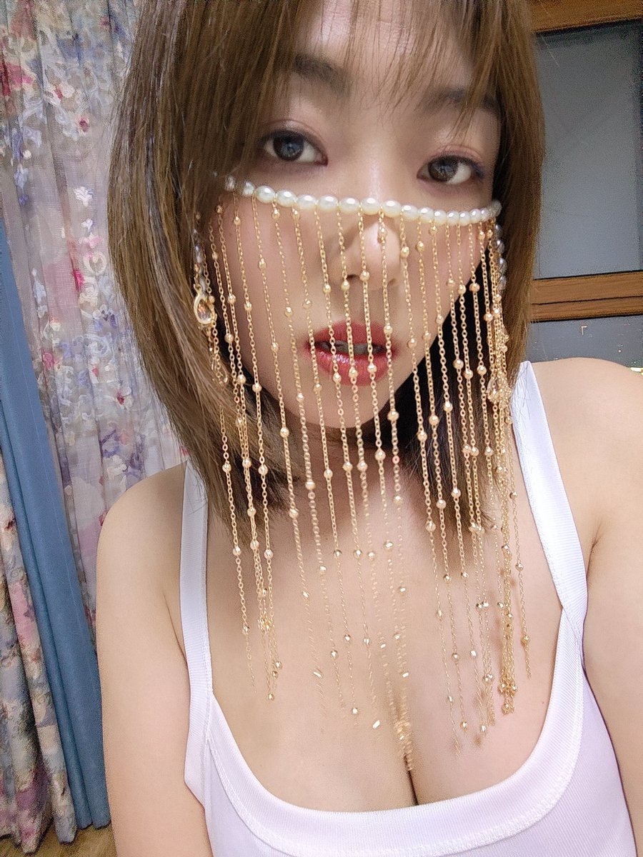 GUSHA306's tweet photo. 姓名：马梦羽
年龄：33
三维：168cm 65kg c+
学历：
地区：东北
性爱经历：
性爱次数：
绿帽想找野爹爆骂，羞辱母狗@xie_ge62557 https://t.co/pVE171sHLJ
