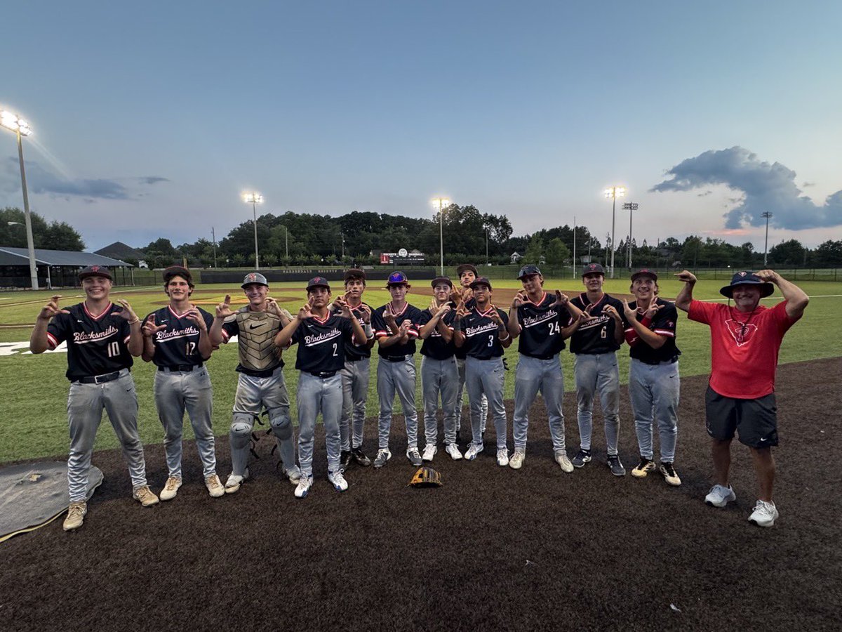 BlacksmithsBase's tweet photo. 2029-Lowcountry defeats Knights Knation Black 8-6 to advance the the PG National Elite Championship!! @PG_Scouting @PerfectGameUSA https://t.co/PWQ1wySyZD