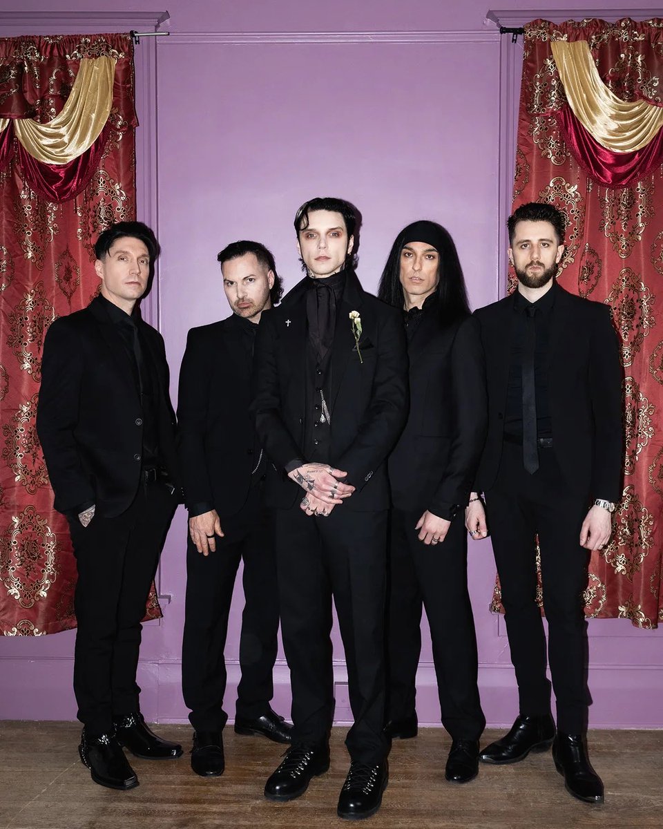 acerv0bvb tweet picture