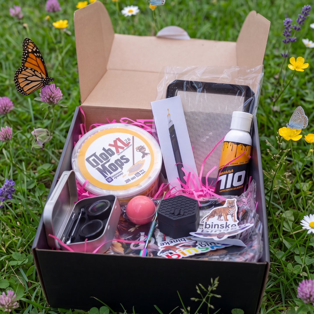 Trulieve's tweet photo. Embrace the sublime with binske this 710 🍯 Enter to win a 710 essentials kit, then visit your local Trulieve to elevate the celebration.

HOW TO ENTER:
7️⃣ Follow @Trulieve + @BinskeBrands
1️⃣ Like this post
0️⃣ Repost

Full Rules: https://t.co/RnCUX3uTvf https://t.co/Ex7rs2RbPy