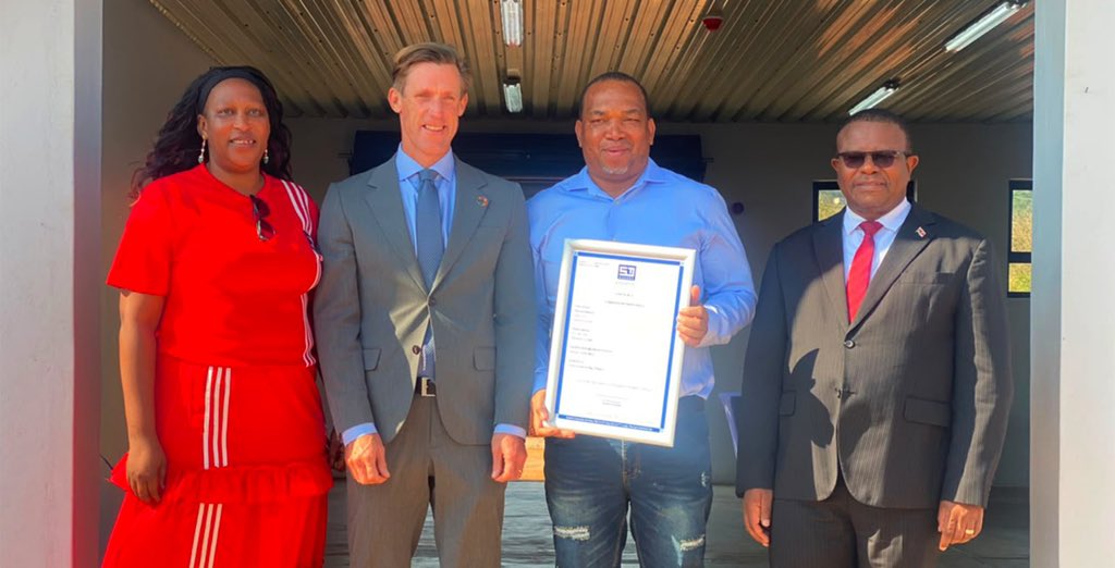 inside_biz's tweet photo. Minister Khumalo Unveils First 'Ingelo' Production Cottage, Empowering Sustainable Entrepreneurship in Siteki

Read the full article here:
https://t.co/jAnBjY6t4o https://t.co/bfzGsBumER