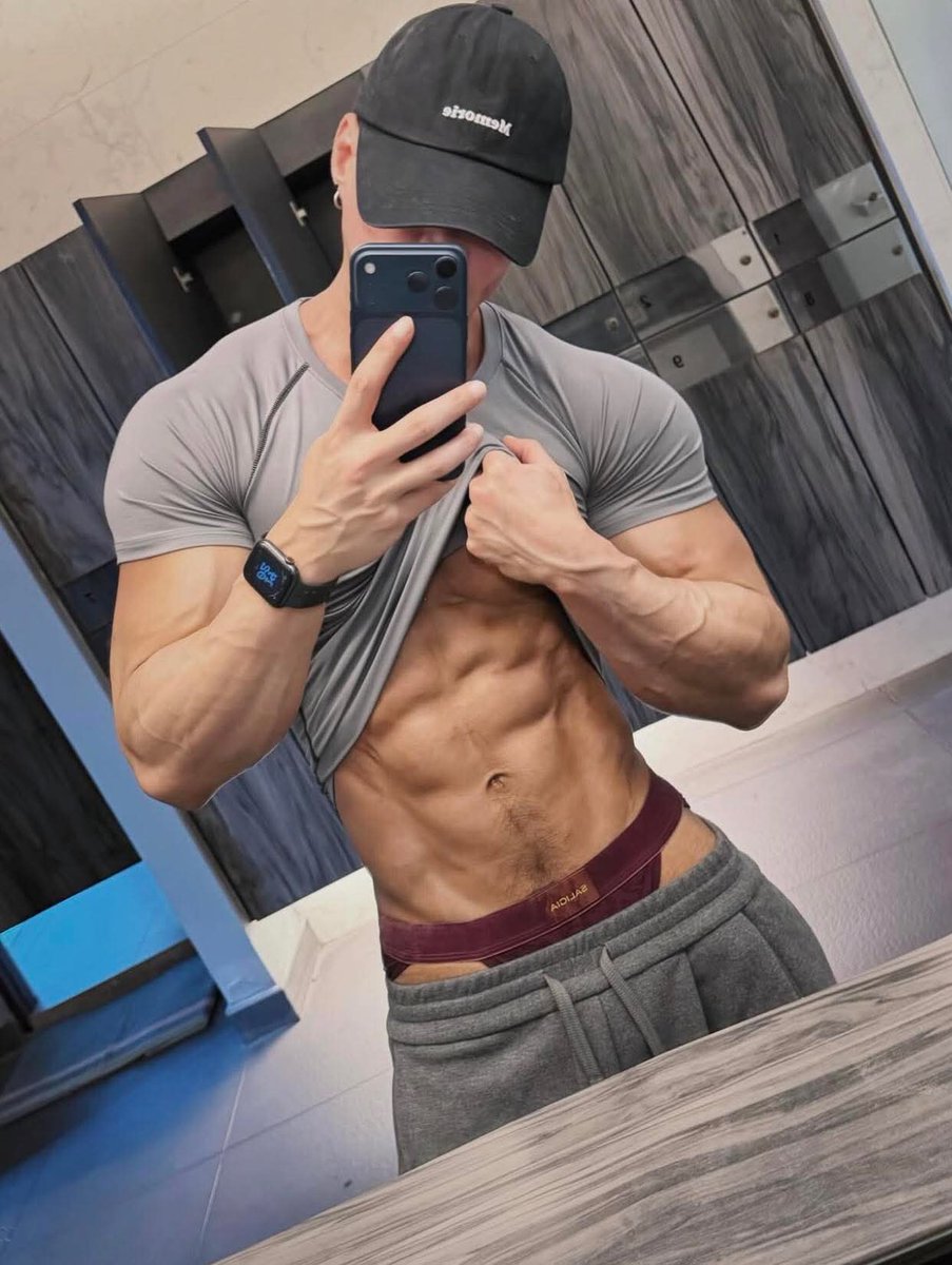 albprobl's tweet photo. I'm your big boy 🤤😘

#reels #fyp #trend #gym #fitness #fblifestyle #workout #bears #muscle #fypシ゚viralシfypシ゚ #fypシ #fypシ #fypviralシ #fypageシ #fblifestyle 
#fblifestyle #parati #foryou #reelsfbシ  #reelsvideoシ #fyp #fypシ #motivation #stylelife #fblifestyle
#MensWelln https://t.co/Xg6LMZNnIu