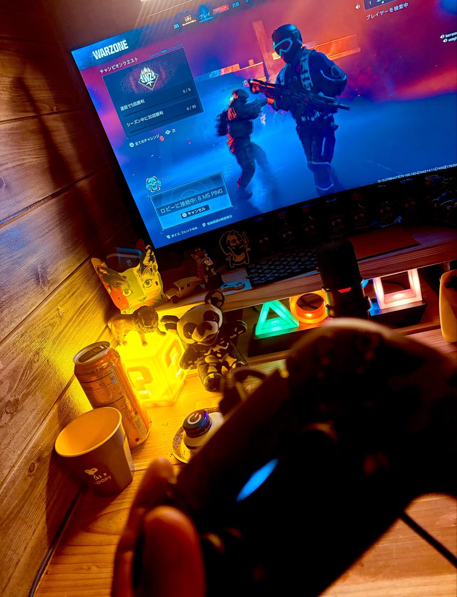 berrycodberry's tweet photo. ヴァロラント勢のお初のねむてんにCOD WARZONEダウンロードしてもらってやろうとしたらダウンロード出来てなくて終わるまでディスコで2時間話してから深夜までやったけどだいぶ笑った色々おもろすぎた😈🤘
. https://t.co/jt0LEPJHhO