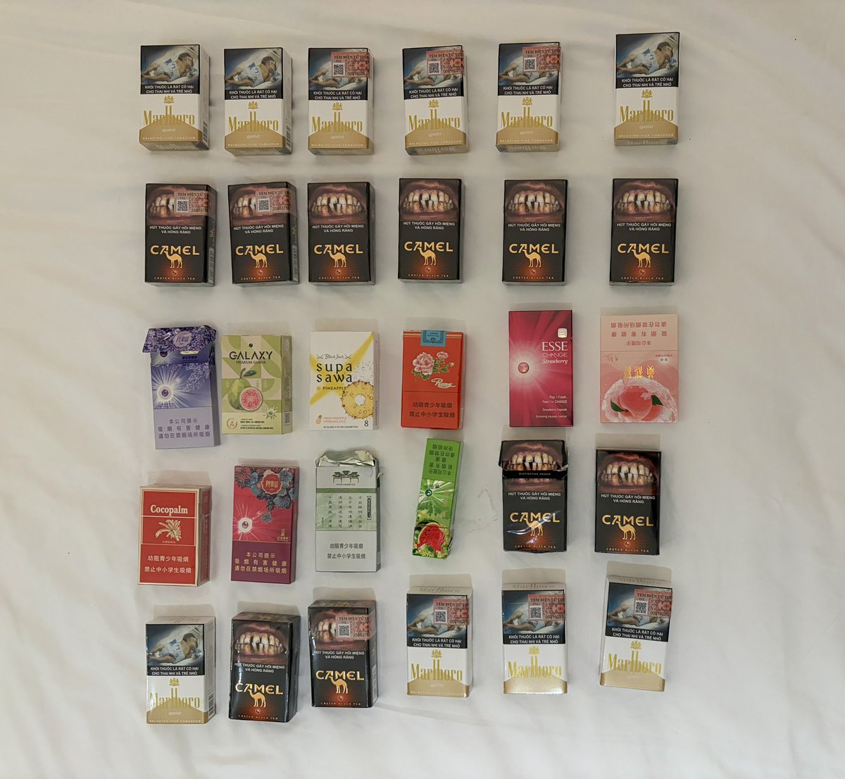 miumiumtea1's tweet photo. My time to shine, currently in china loving life! https://t.co/eqLFJ3jYeA