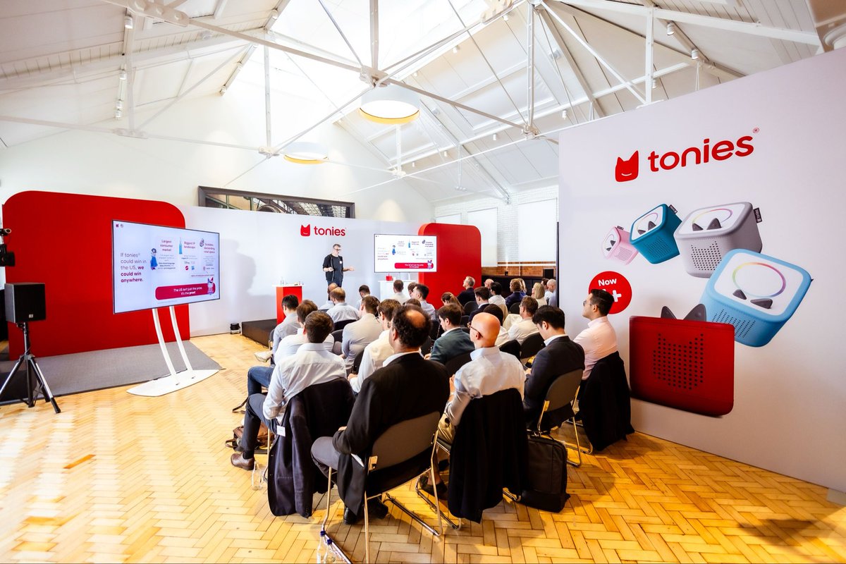 SCM_Events's tweet photo. Three immersive children’s bedrooms. A live global webcast. Investors flying in from around the world. For @tonies_UK’s Capital Markets Day, the Smith Centre became an immersive brand experience. From presentations to product showcases and networking, every space was transformed. https://t.co/Bi4qVLb5Sl