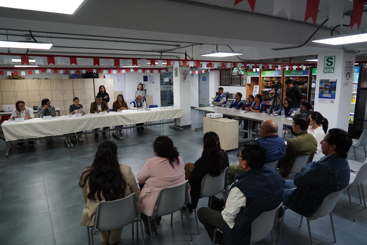 sigridbazan's tweet photo. tras los graves daños ocasionados por los trabajos de remodelación que se hicieron en el Campo de Marte. Seguiremos trabajando de la mano con los vecinos de Jesús María por la recuperación de este espacio.

[2/2] https://t.co/NSeJtIO14A