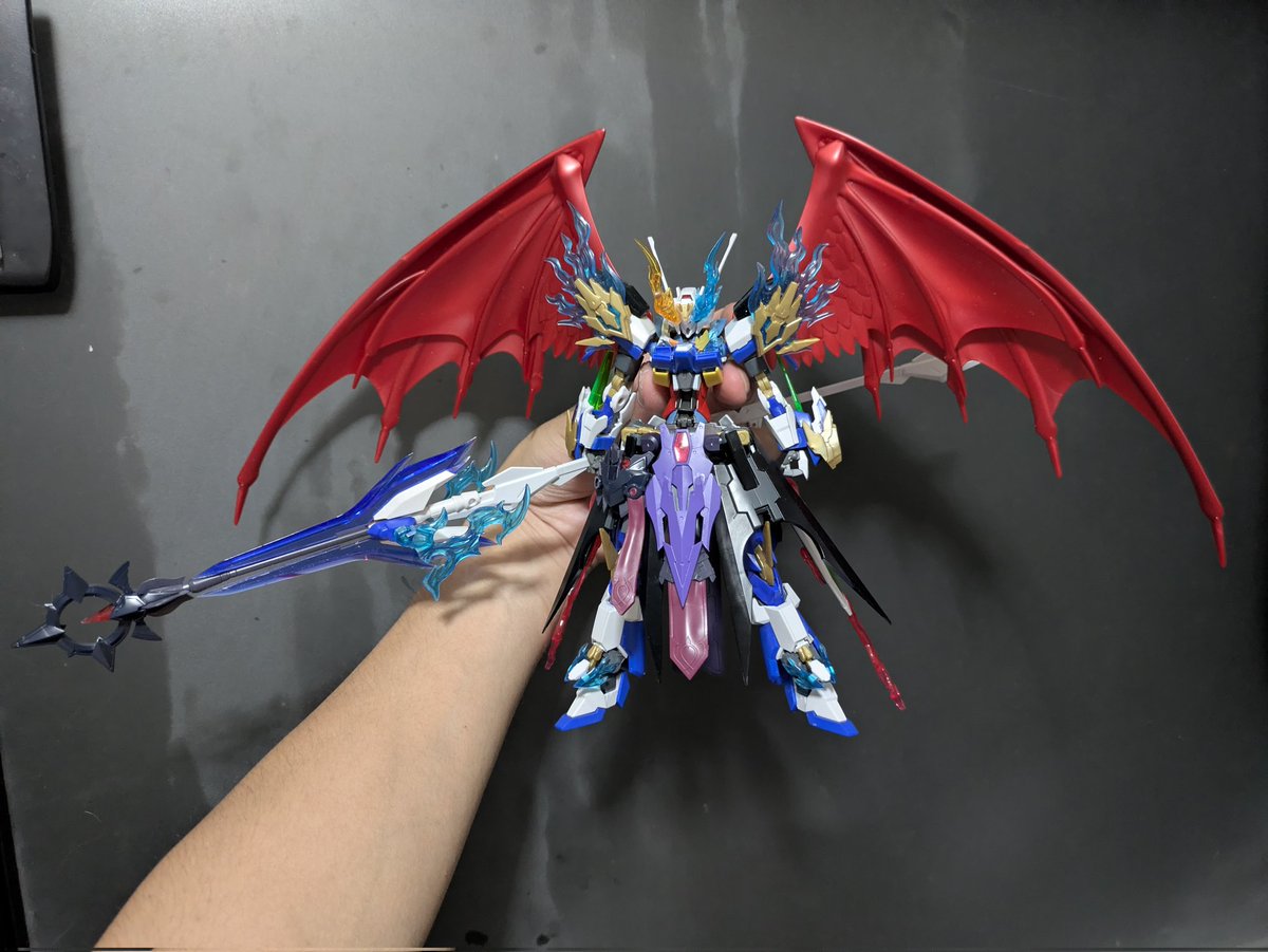 aoumiCTF01's tweet photo. スカート周りもかなり仕上がってきた
パーツ足りなくて片方ダークハウンドのままだが…… https://t.co/pdoYqM3Dx8