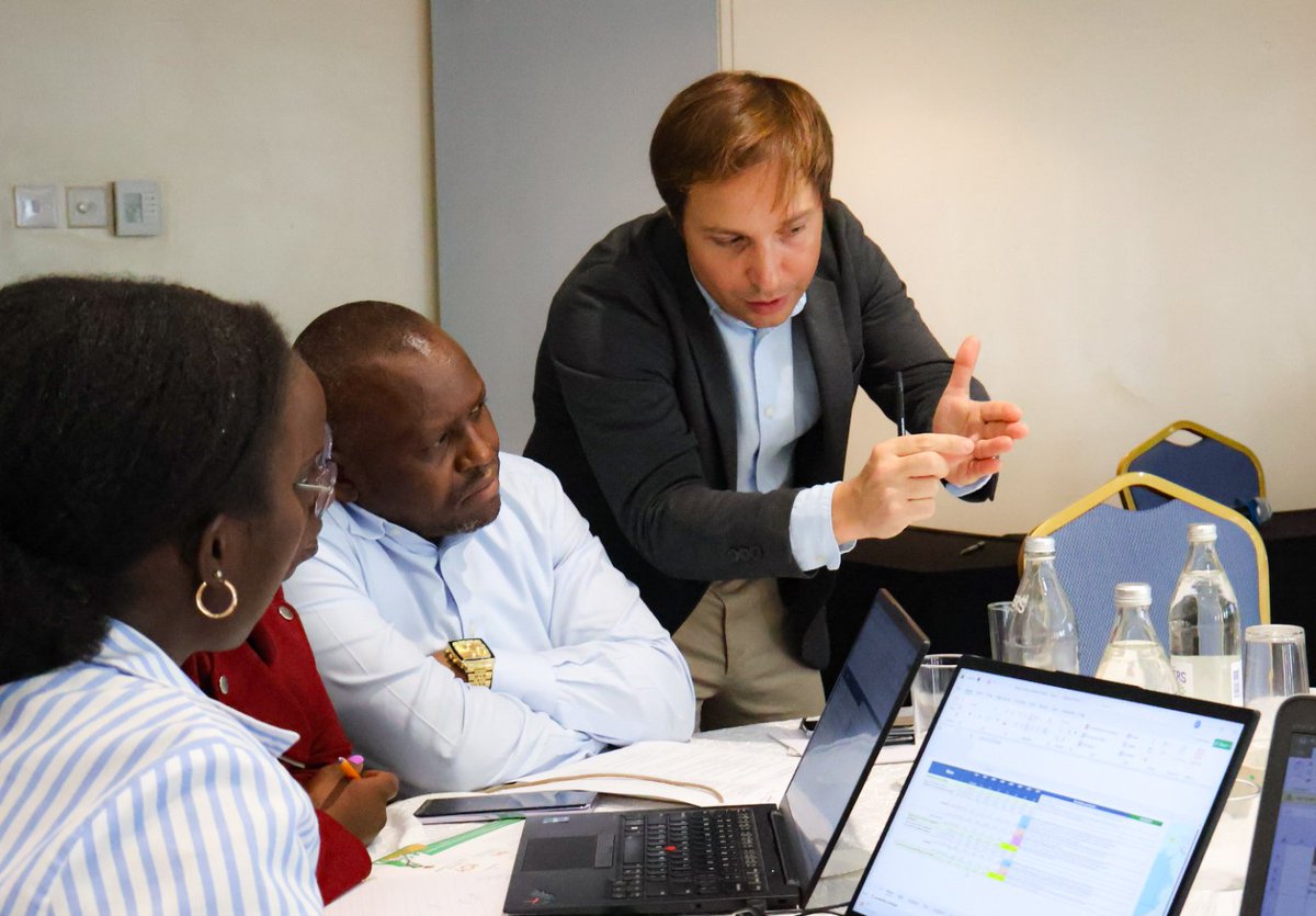 FAOKenya's tweet photo. @KIPPRAKENYA @IFPRIResearch @kalromkulima @IFPRI ..and development partners to validate key agrifood policy monitoring indicators.

Opening the workshop, @mbarak_husna, Programme Manager for Governance &amp; Social Inclusion,  underscored the importance of evidence-based policy analysis in transforming Kenya's agrifood systems.
²/8 https://t.co/BrwjQY6JTa