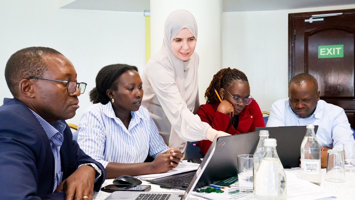 FAOKenya's tweet photo. @KIPPRAKENYA @IFPRIResearch @kalromkulima @IFPRI @mbarak_husna Participants will validate Price Incentives (PI) &amp; Public Expenditure (PE) indicators, deepen their understanding of MAFAP methodologies, and contribute to policy recommendations to improve the effectiveness of investments and policies across Kenya's agriculture, forestry, 
⁴/8 https://t.co/xI20D50s41