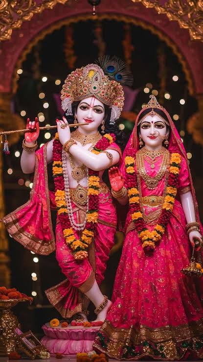 tejpandey54's tweet photo. मेरी भव बाधा हरो, राधा नागर सोई🌹🙏
#हे राधे!! आशीर्वाद दीजिये 🙏🙏 https://t.co/PJeKlg6T5h