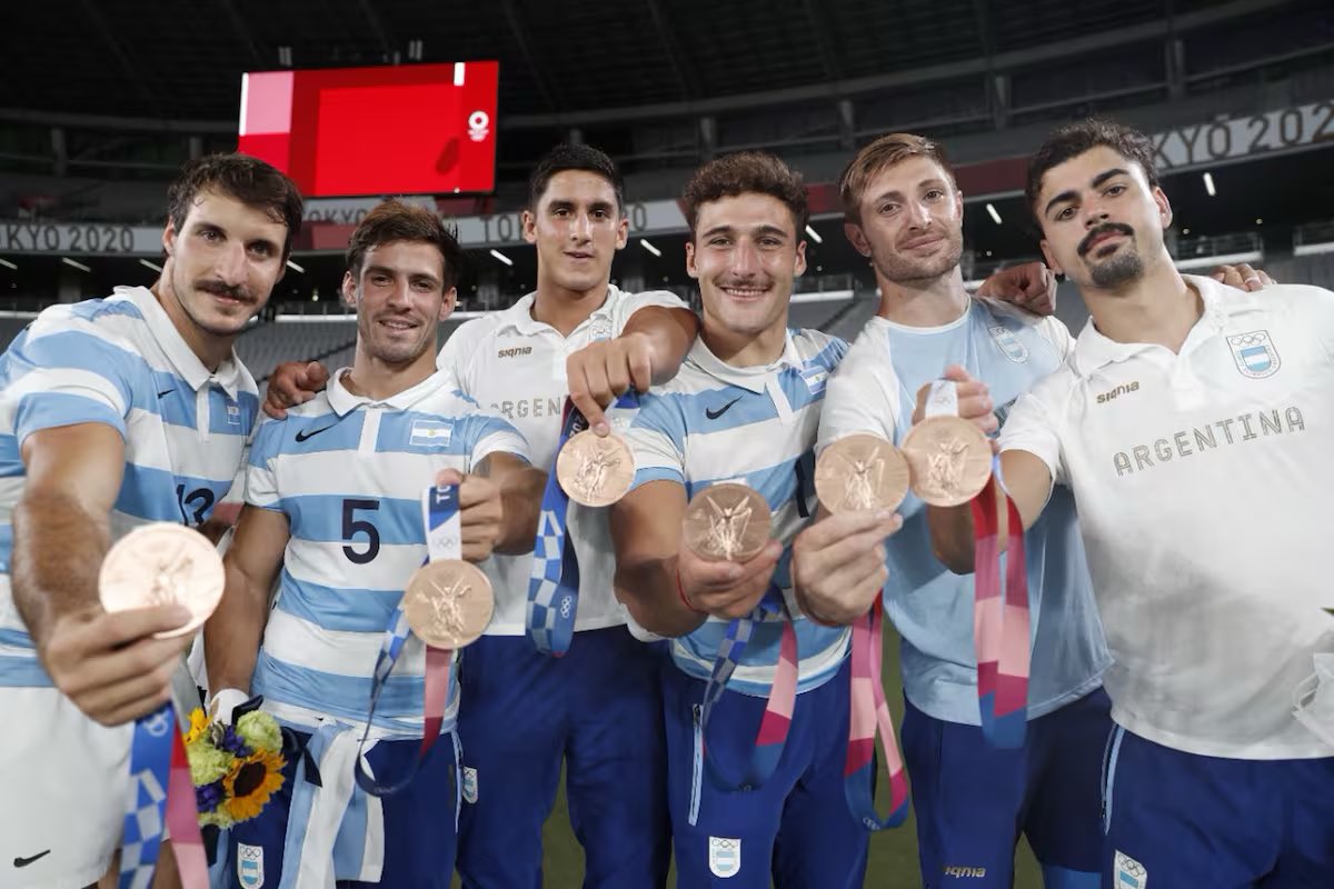 derrota1312's tweet photo. Che ya que robamos tanto en el fútbol podríamos preguntarnos si también robamos las 77 medallas olímpicas del país, o en el handball, hockey, voley, rugby, basket, etc. O QUIZÁS influye la inversión en el deporte y ser el segundo país mas grande de Sudamérica, no? https://t.co/BCDtWj0bTD