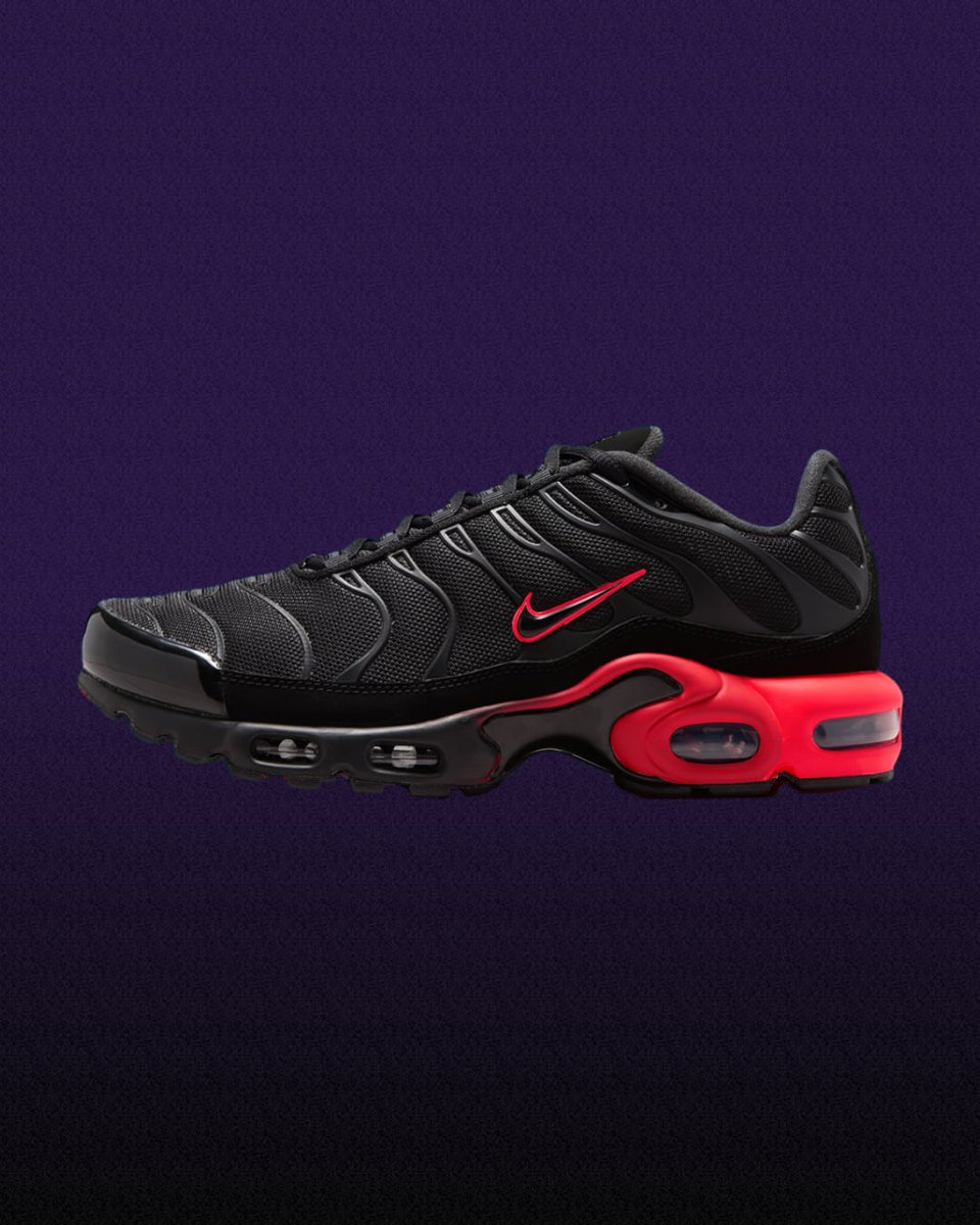 Kixify's tweet photo. Nike Air Max Plus Black / Bright Crimson release August 2026 for $180 via Kixify app. https://t.co/275apTCH3q https://t.co/fnW1BTxMII