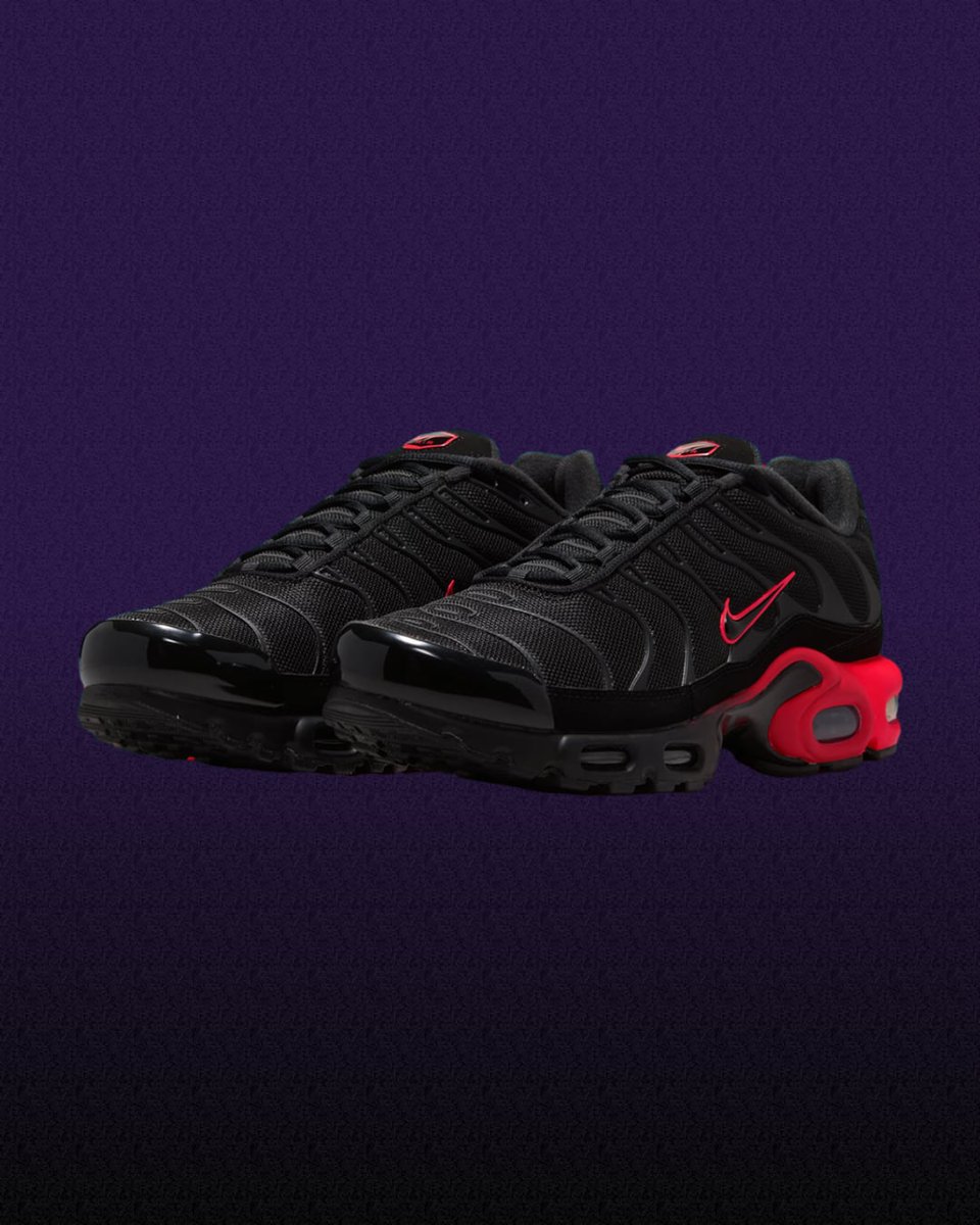 Kixify's tweet photo. Nike Air Max Plus Black / Bright Crimson release August 2026 for $180 via Kixify app. https://t.co/275apTCH3q https://t.co/fnW1BTxMII