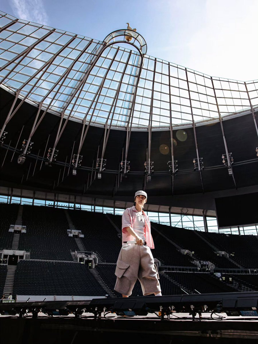 dalbit_bangtan's tweet photo. 📸 INSTAGRAM

J-Hope post:
BTS WORLD TOUR 'ARIRANG'. LONDON. https://t.co/z9omjosXV1