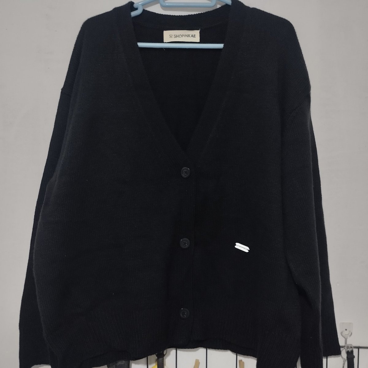 378fy's tweet photo. cardigan knit item shopinkae, baru dipake sekali ajaa masih bagus bgt yaa no minus, detail di bawah. 130k bisa 🍊 dom bandung https://t.co/aQyZ8eMrxX