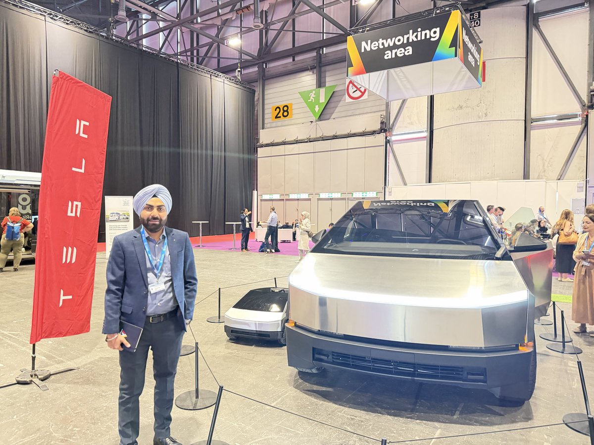 Dapindr's tweet photo. From Punjab to Geneva 🇮🇳→🇨🇭

Exploring the future of AI for a better world.

Attending the Global Dialogue on AI Governance, alongside the AI for Good Global Summit and WSIS Forum at the United Nations in Geneva, has been a great learning experience.

Grateful for the learning, the connections, and the chance to contribute to conversations shaping tomorrow.

#AIForGood #Geneva #UnitedNations #AIGovernance #Innovation #UN