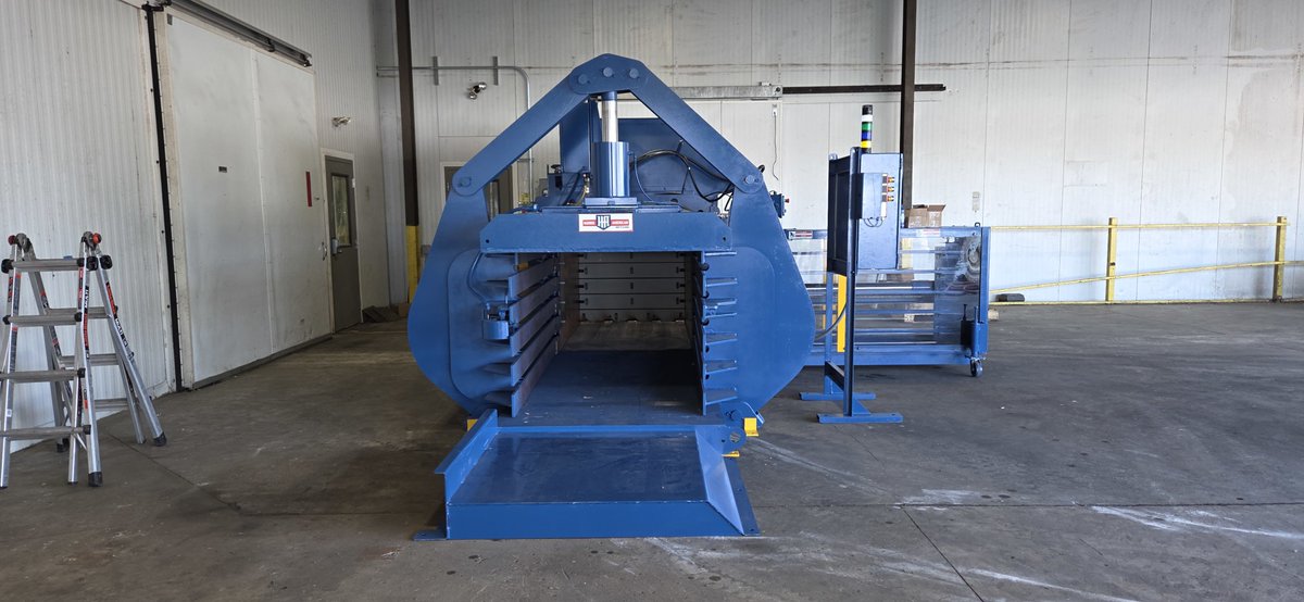Beequipment's tweet photo. We're excited to announce the installation of a Harris American Baler Model 7248-WS9T30 at our client's location.

This state-of-the-art baler is equipped with a Floor Side Feed Hopper and future top feed plant conveyor hopper. https://t.co/SVqiSJkksm