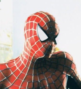 absolutepico's tweet photo. There’s something so unique and beautiful about this 2002 suit that I can’t quite put into words. It just has a timeless charm that no other Spider-Man suit has been able to replicate https://t.co/cRlzA1mDvM