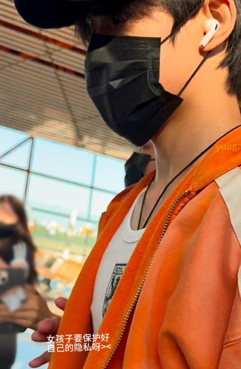 beeeya__'s tweet photo. 我觉得现实见到张极我完全会觉得他是一个热气腾腾美味多汁的雌的 https://t.co/sBxQLEDcvY