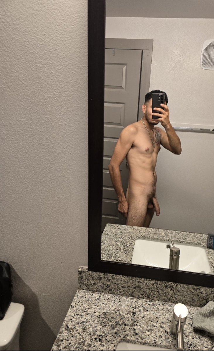 call_medaddiy's tweet photo. Really wanting to fuck someone's throat😪.

Chudai https://t.co/LJvFWR90lt