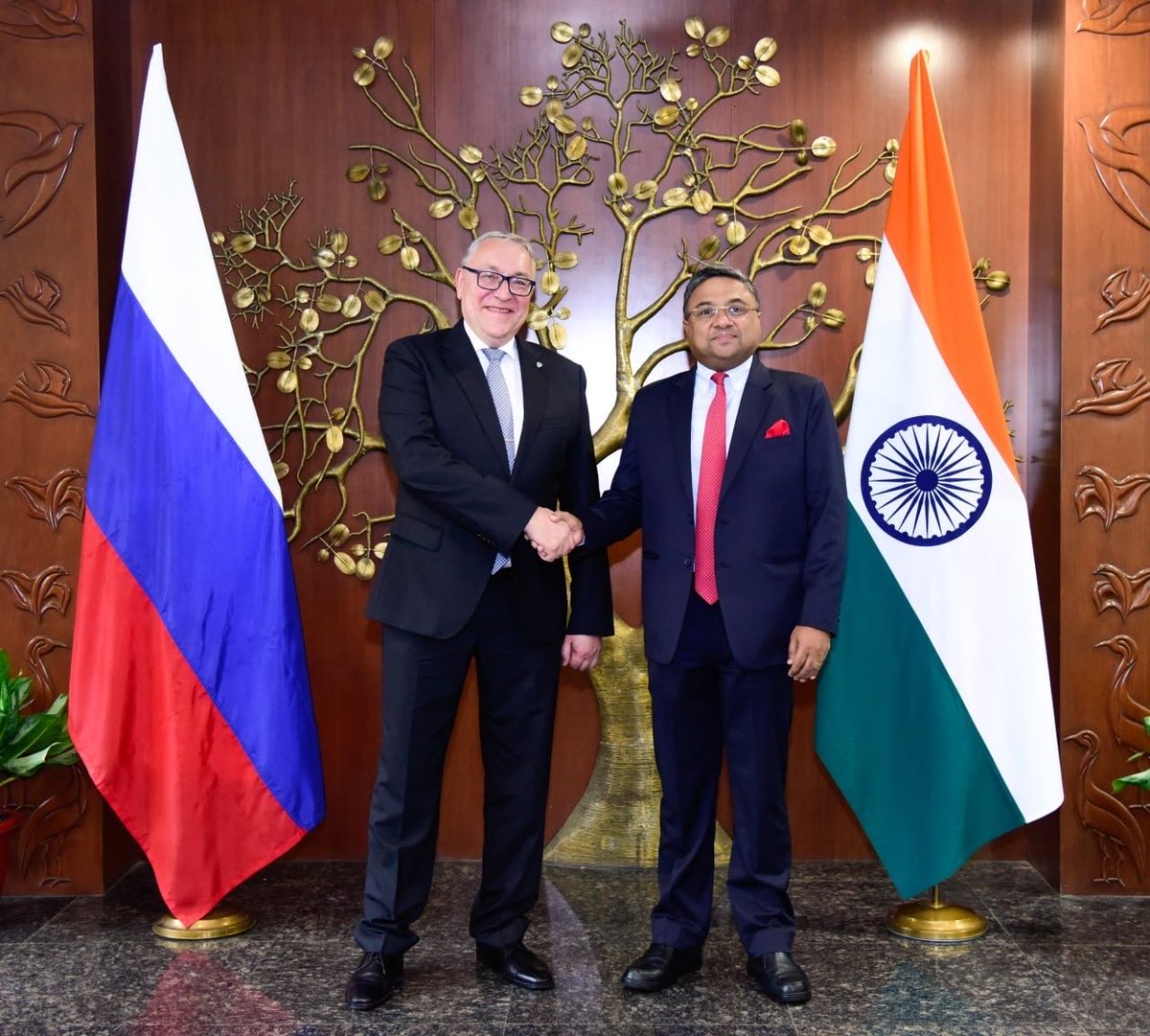 Russia in India 🇷🇺 tweet media