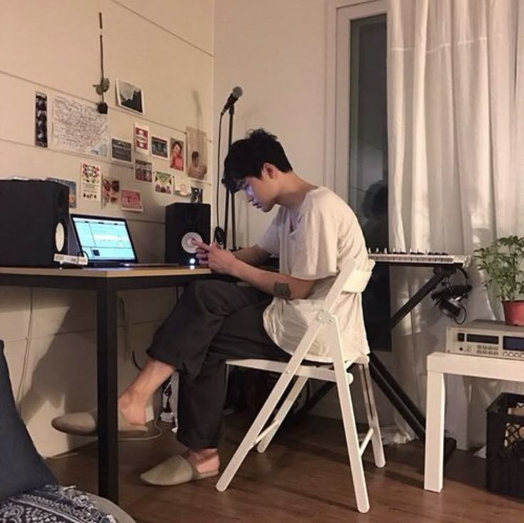 PathOf_Legacy's tweet photo. A disciplined man treats learning like a daily workout. https://t.co/PR1nA5Sng7