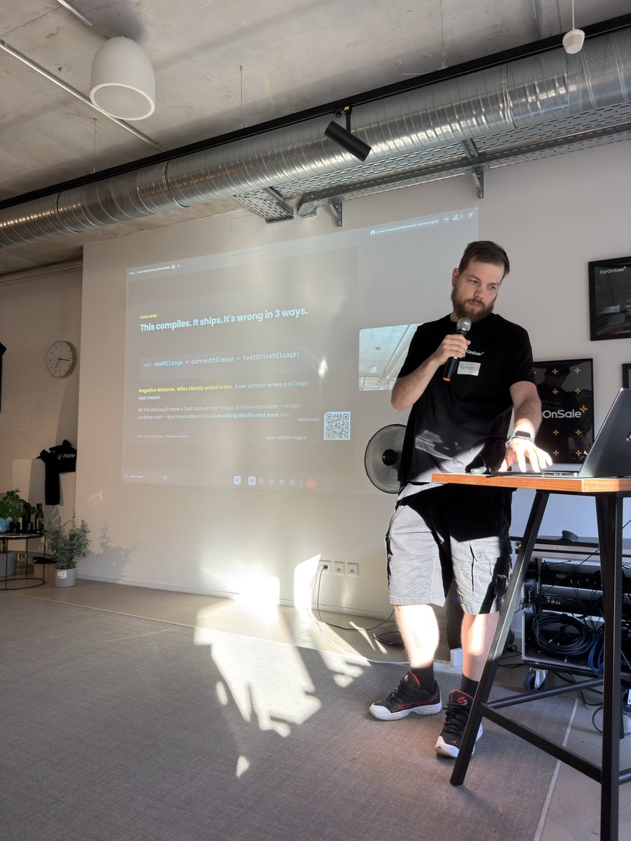 FlutterBerlin's tweet photo. Flutter Meetup at CarOnSale today! We start with Roman speaking about Dart extension types! #fluttermeetupnetwork #flutter #fluttercommunity https://t.co/1bGwA1mbuj