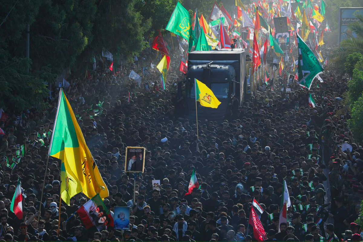 RebelGoy88's tweet photo. 🇮🇷🕊The mourning ceremony for Iran’s Leader https://t.co/Y2DGQPsvjT
