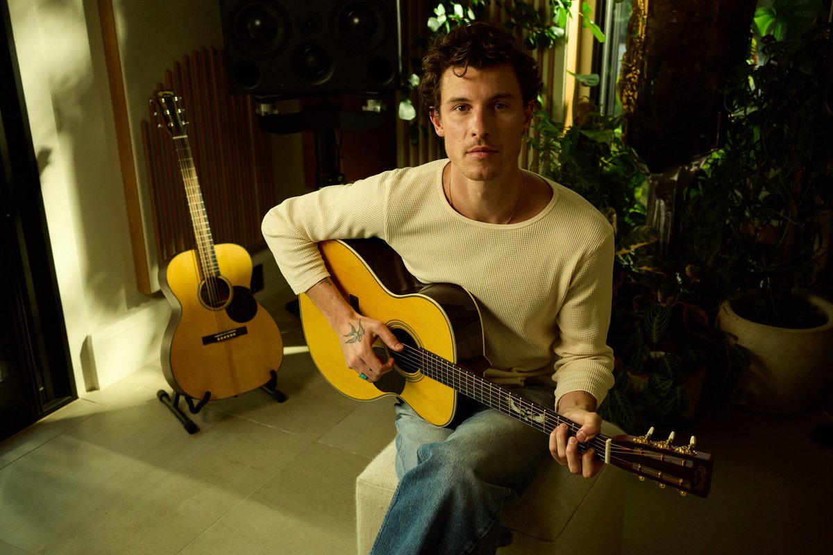 SMendesFan8's tweet photo. Shawn for Martin Guitar🎸😍❤️ https://t.co/WGgHw3zvwy