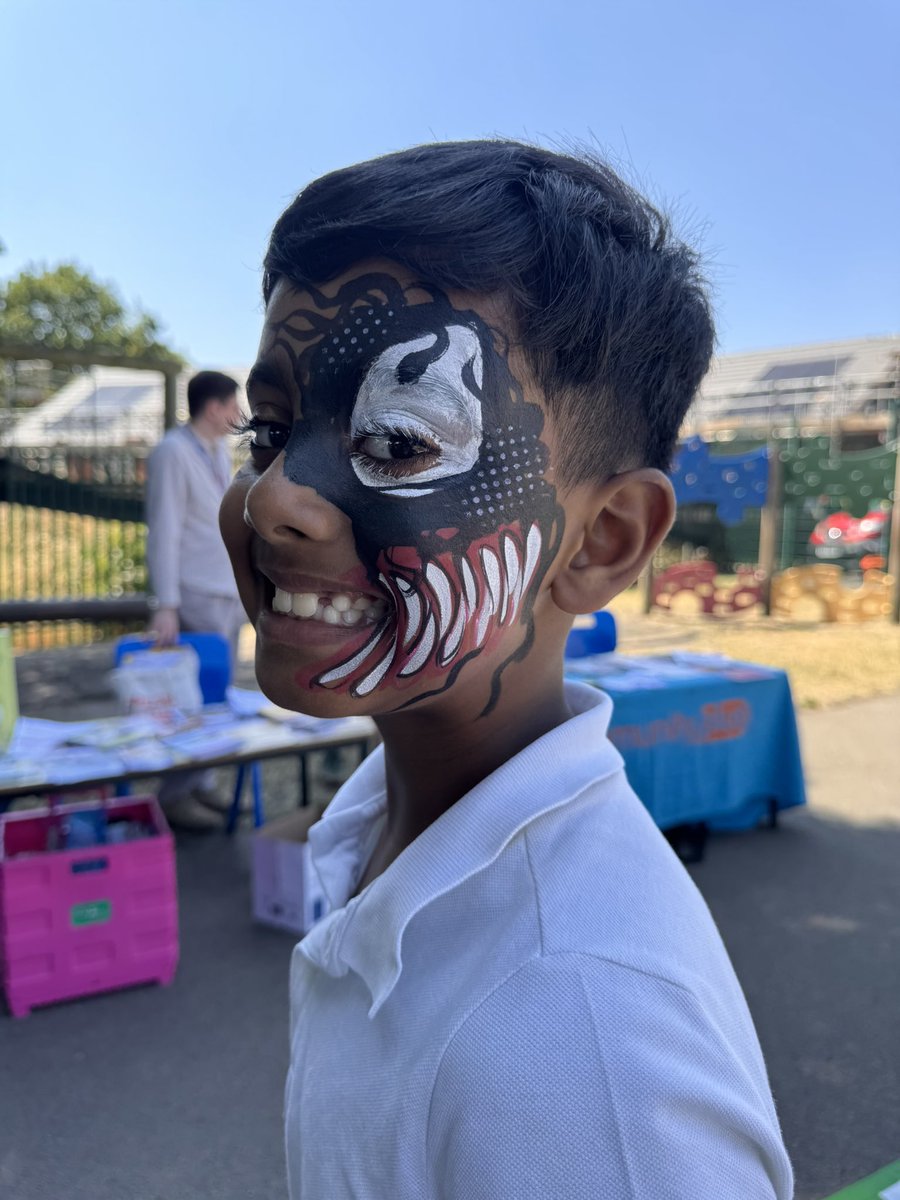 HealeySchool's tweet photo. Celebrating everything that makes Healey a special place 🥰😎 https://t.co/AUc0Y1QIQE