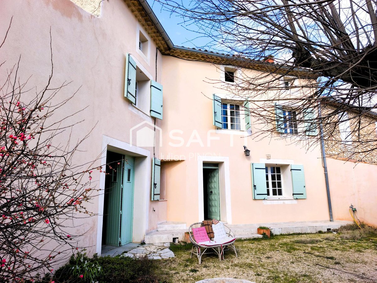 julyen91's tweet photo. ✨ Bien à vendre | SAINT-SATURNIN-LES-APT 📍

Située à Saint-Saturnin-lès-Apt (84490), cette propriété bénéficie d'un emplacement privilégié à deux pas des commodités de ce village de charme. Idéal pour les amoureux de la nature, ce bien (...) https://t.co/XUts0Glc0d