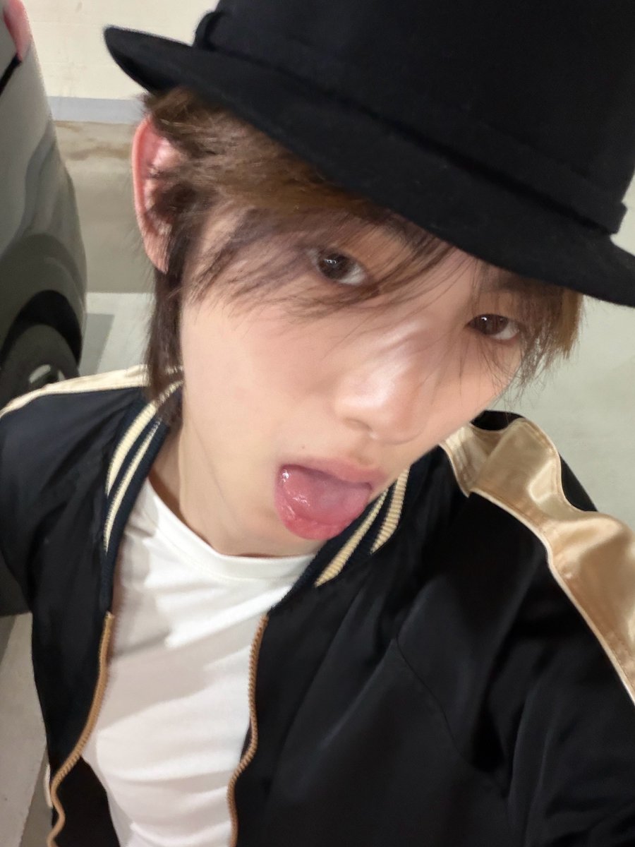 eomcoertis's tweet photo. Juhoon with his fedora hat 🫪

#JUHOON #주훈 https://t.co/FABwf6mPz5