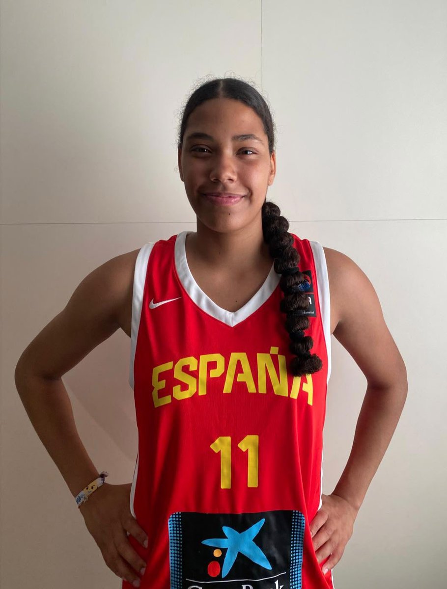 CoviranChapman's tweet photo. 🇪🇸 Elia Pérez, canterana de la Fundación CB Granada, disputará el Mundial U17.

La granadina ha entrado en la lista definitiva de 12 integrantes y disputará el torneo que se disputa en Brno (República Checa) del 11 al 17 de julio.

España está encuadrada en el grupo B junto a Alemania, México y China. Todos los equipos pasan a octavos a final, donde se medirá a una selección del grupo A formado, por Costa de Marfil, Australia, Letonia y Estados Unidos.