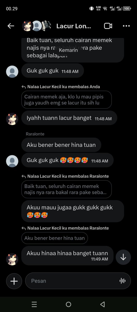 Masterlont's tweet photo. Punya 2 lacur gini jadi pengen nambah, mau coba jadi peliharaan gw juga? Dm gw aja (gw limit gak bs dm dluan) https://t.co/ubS4DvbBy3