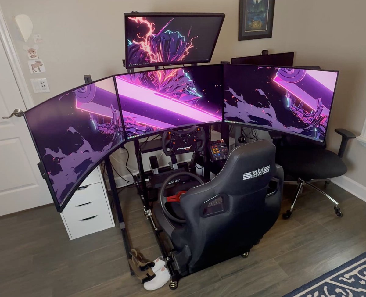 davewilsond's tweet photo. My amateur virtual race car driver career is getting more and more involved. #simracing https://t.co/dKH3o0f0hw