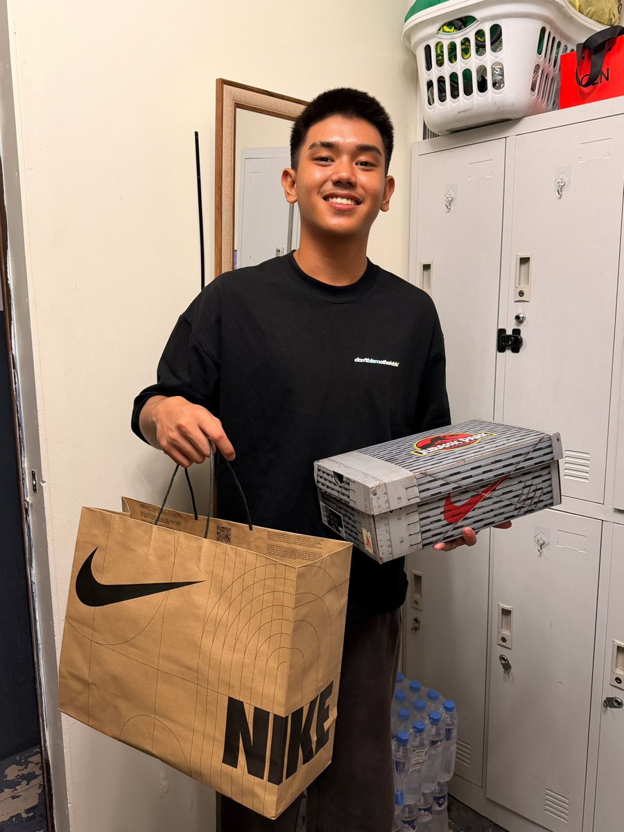 GPSTimog's tweet photo. π Congratulations to Ken, our Top Therapist for the Month of May! π Your dedication, passion, and exceptional service truly make a difference. Keep shining and inspiring us all! πβ¨ #TopTherapist #TeamGPS https://t.co/F8o7FqVfGi