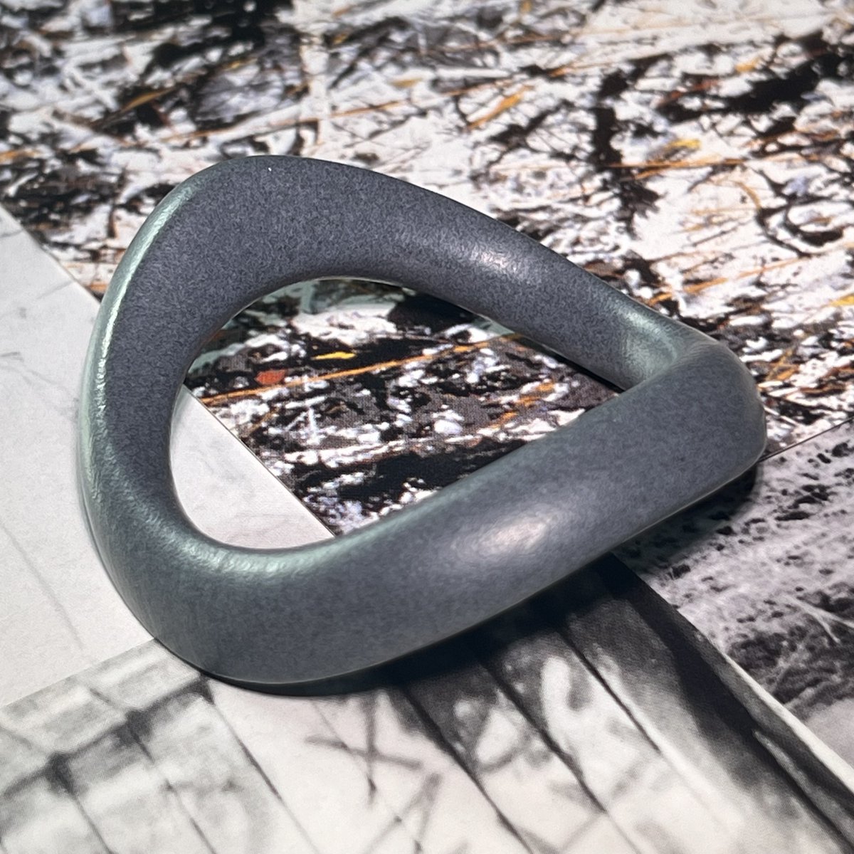 Velv_Or's tweet photo. Stunning Grey Polished JNada
https://t.co/ogVUFkZcRt
#VelvOr #3DPrintedArt #WearableArt https://t.co/ZQwEPaUmHf