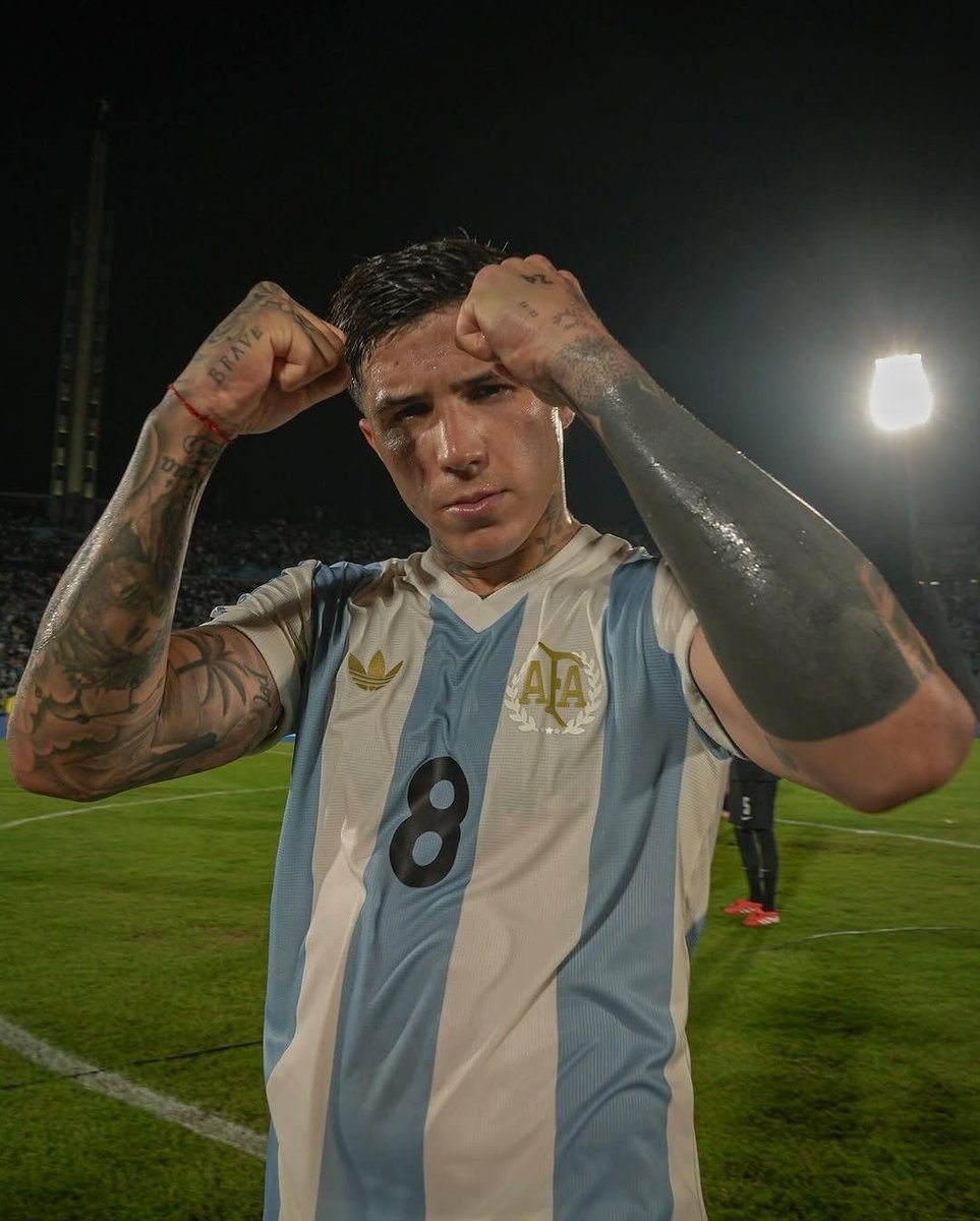 EnzooF_'s tweet photo. La vida por estos colores. 🇦🇷🇦🇷 https://t.co/cw45wzm24X