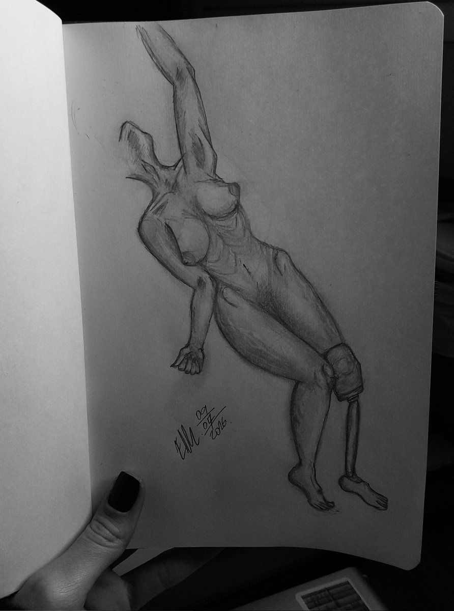 bucetages's tweet photo. post exclusivo pras lésbicas

olhem meu desenho 🤍 https://t.co/1RM8oAgQeM