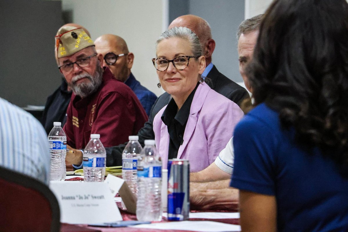 katiehobbs's tweet photo. Arizona’s veterans deserve more than thanks – they deserve leaders who fight for them. 

As the daughter and granddaughter of veterans, I’ve seen firsthand the sacrifices our service members make and how hard it can be when they return home. I’ll always stand with Arizona veterans and military families, and I was glad to hear from veterans this morning.