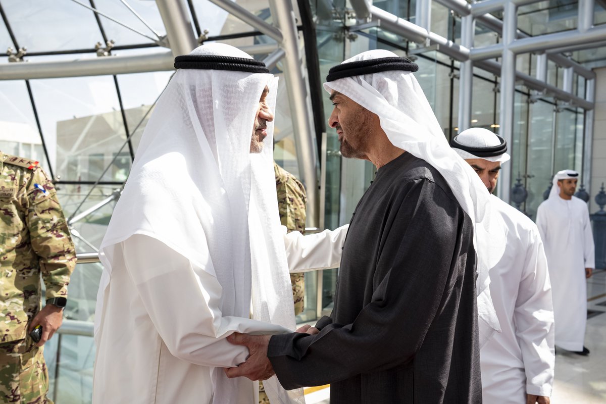 MBZ_MOMENTS's tweet photo. #UAEPresident departs from Kuwait

#رئيس_الدولة يغادر الكويت

@MBZ_Moments https://t.co/XlvPd6mYr2