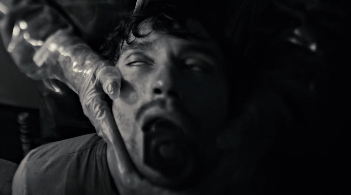 isabellzz_0's tweet photo. hannibal is fucking crazy bro 😭 #freedada https://t.co/ss1YBHXM7j